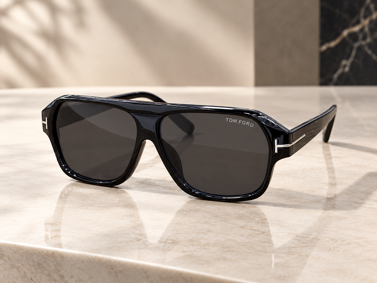 عینک آفتابی طرح Tom Ford