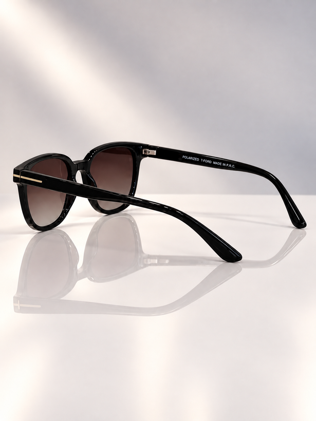 عینک آفتابی طرح Tom ford